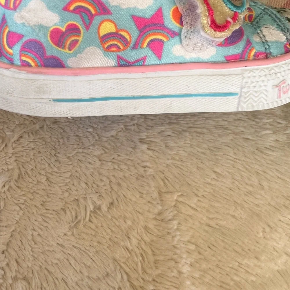 Shoes size 8